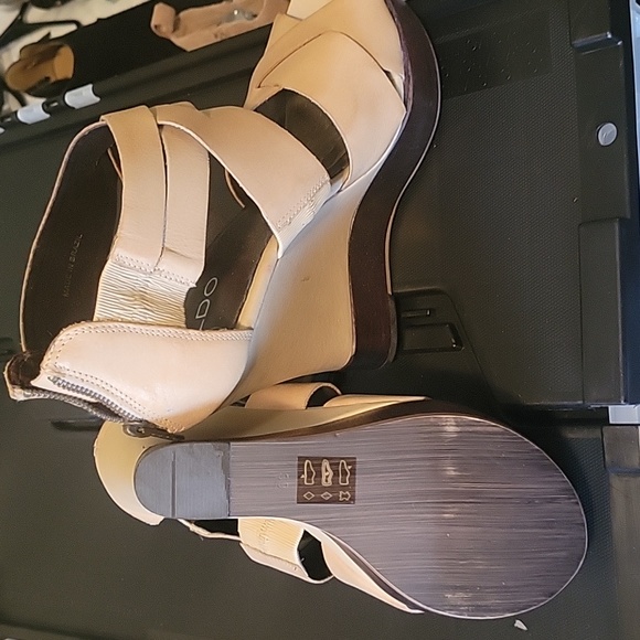 Aldo heels - Picture 3 of 3